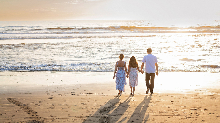 Sunset Beach Family Portraits In Watsonville