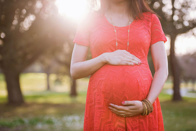 maternity portrait tips