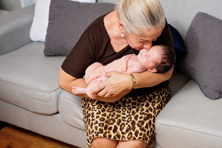 at home lifestyle newborn portraits