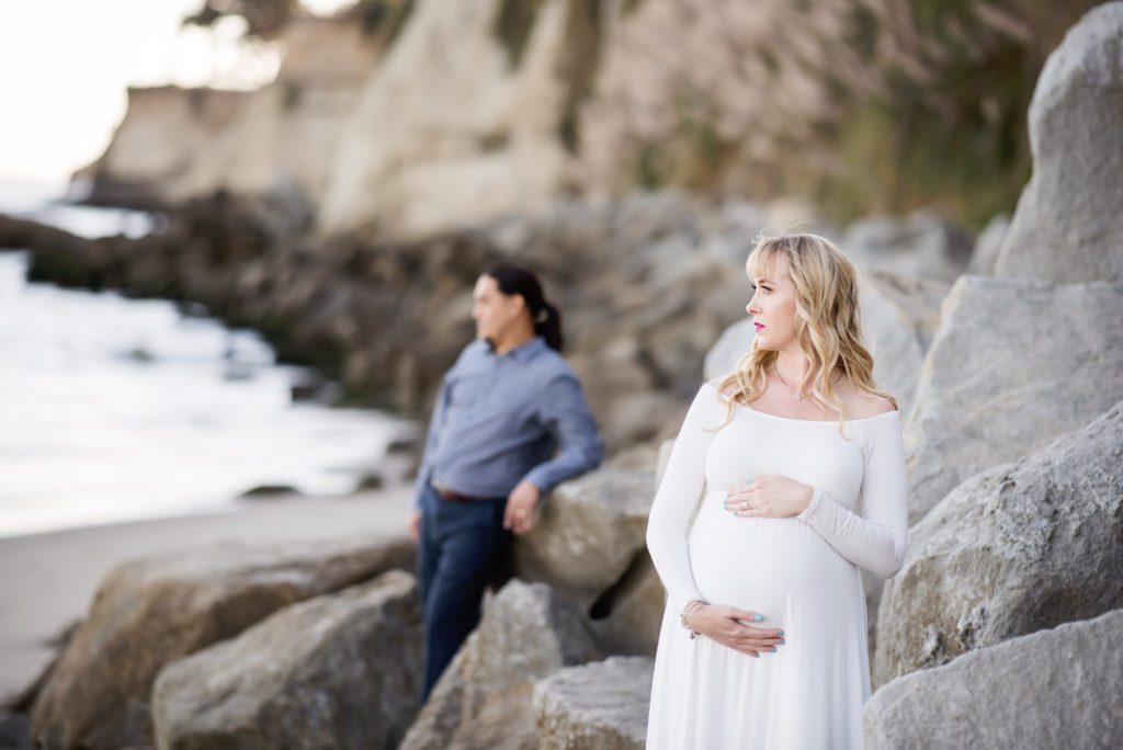 beach maternity shoot in capitola