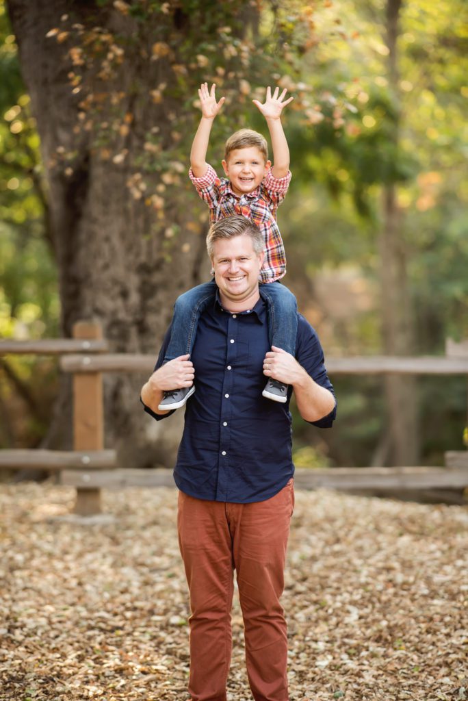 holiday portraits at vasona park
