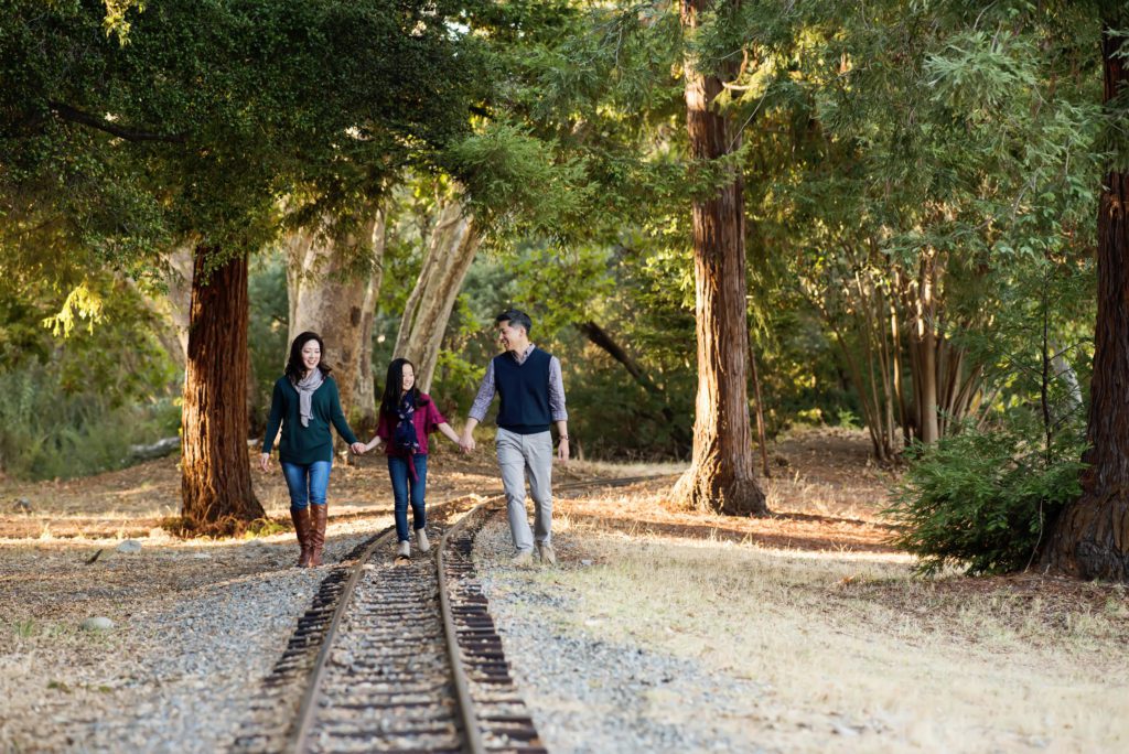 fun family portraits at vasona park
