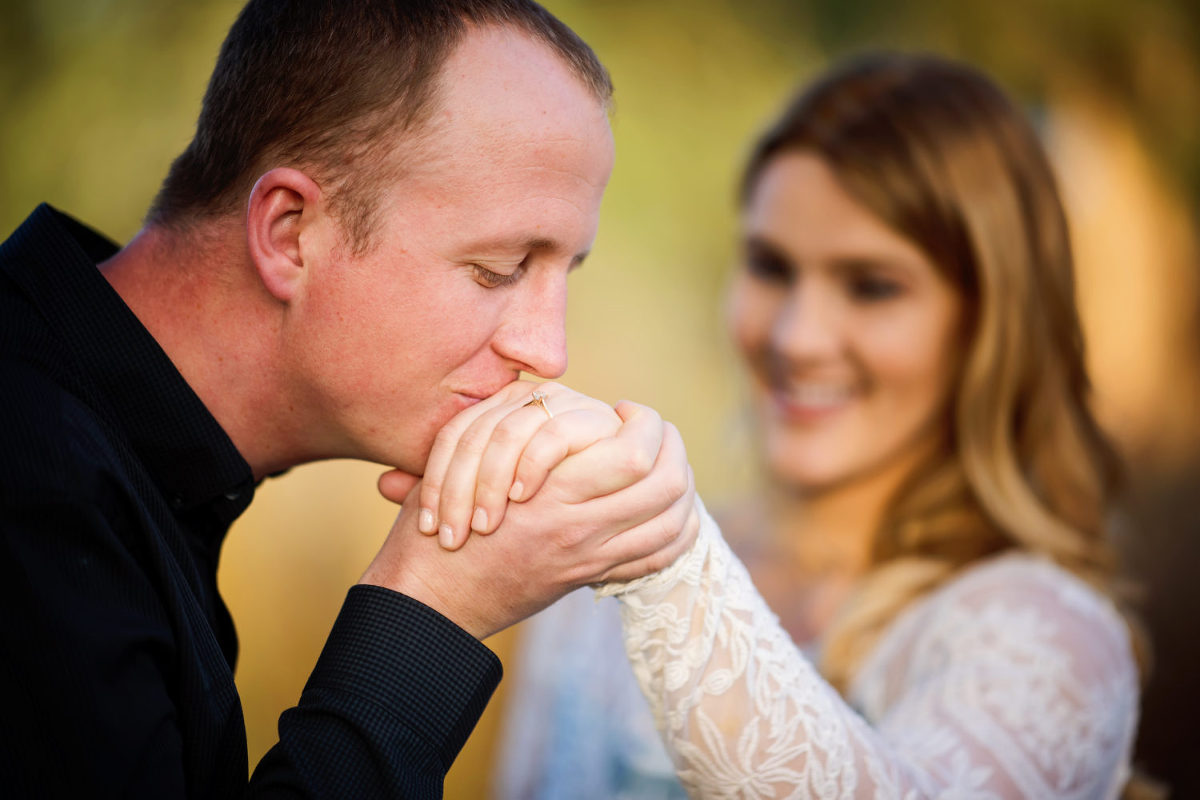 Engagement Pictures In Los Gatos