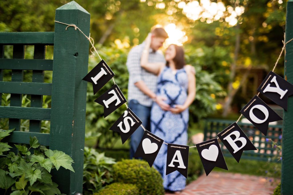 10 Great Maternity Portrait Session Poses