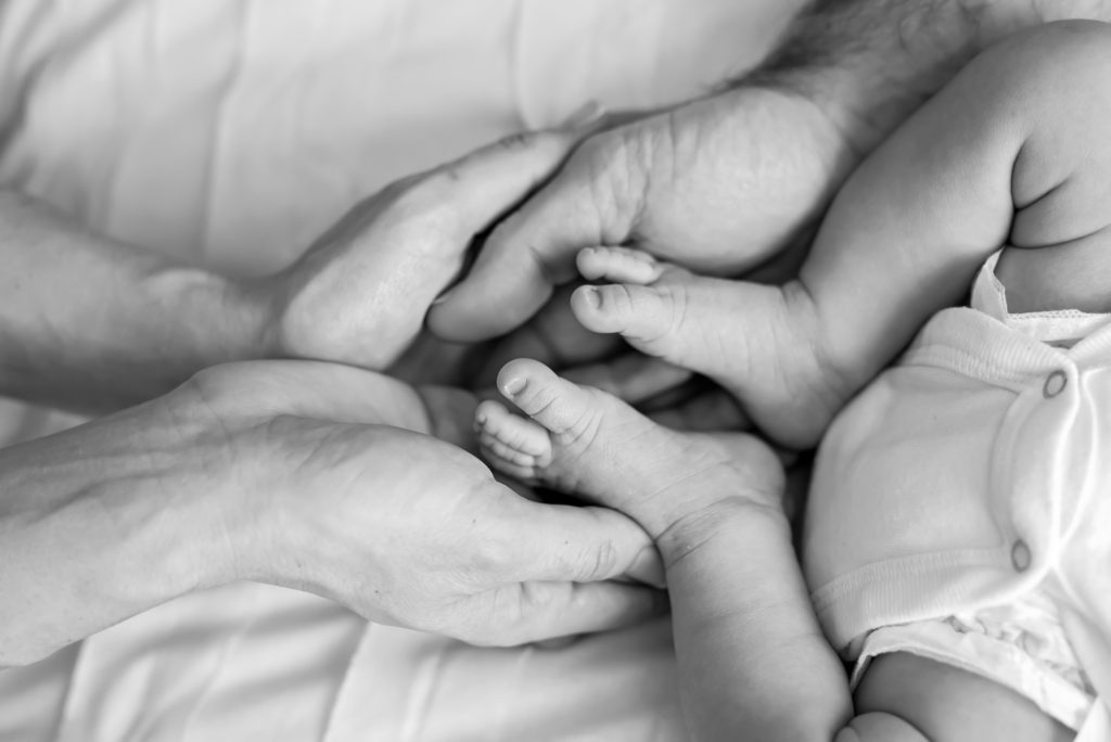 in-home lifestyle newborn portraits