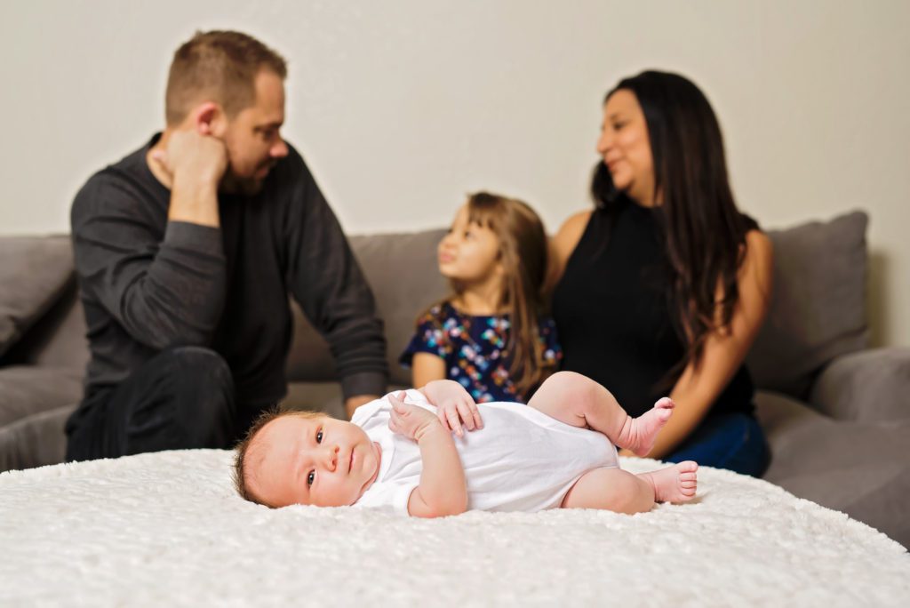 lifestyle newborn pictures in san jose