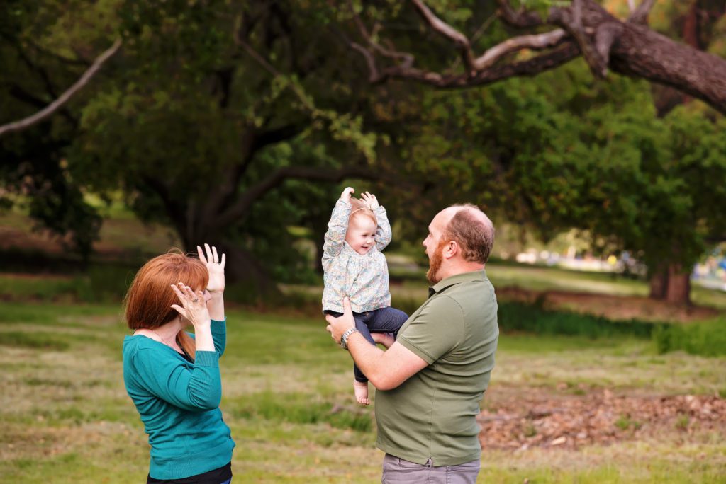 outdoor family portraits with kids