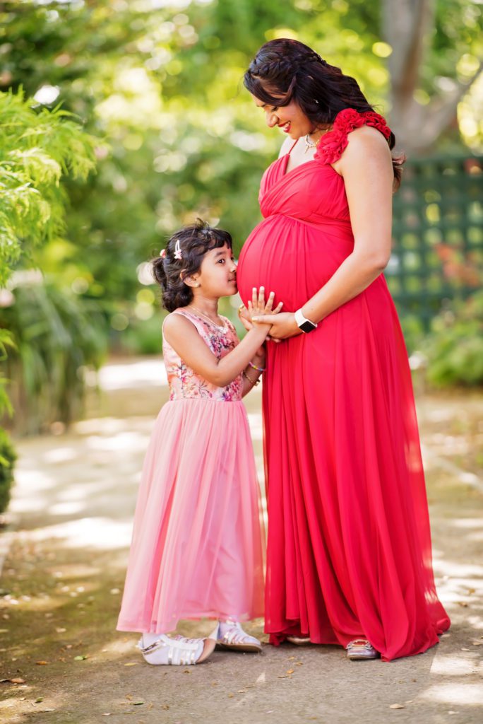 maternity photos at the elizabeth gamble garden