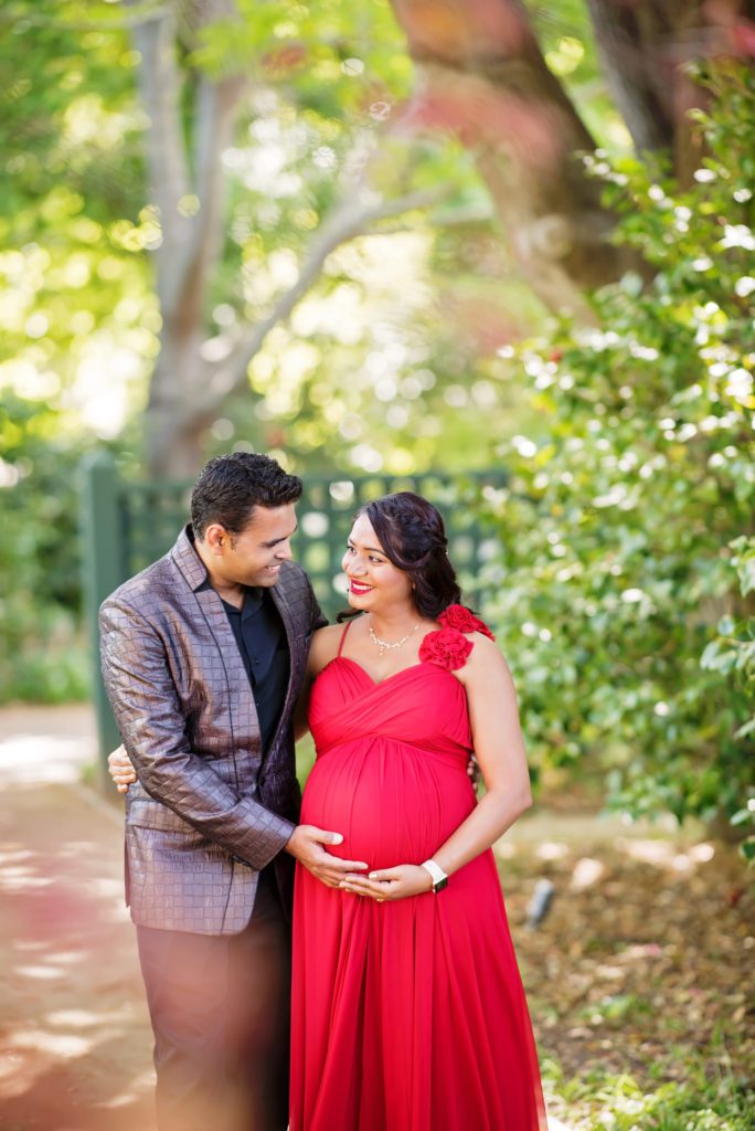maternity photos at the elizabeth gamble garden
