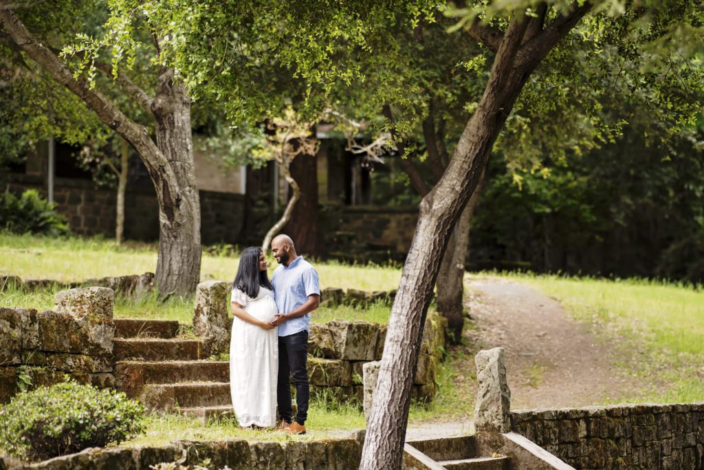 5 ways to capture creative maternity portraits