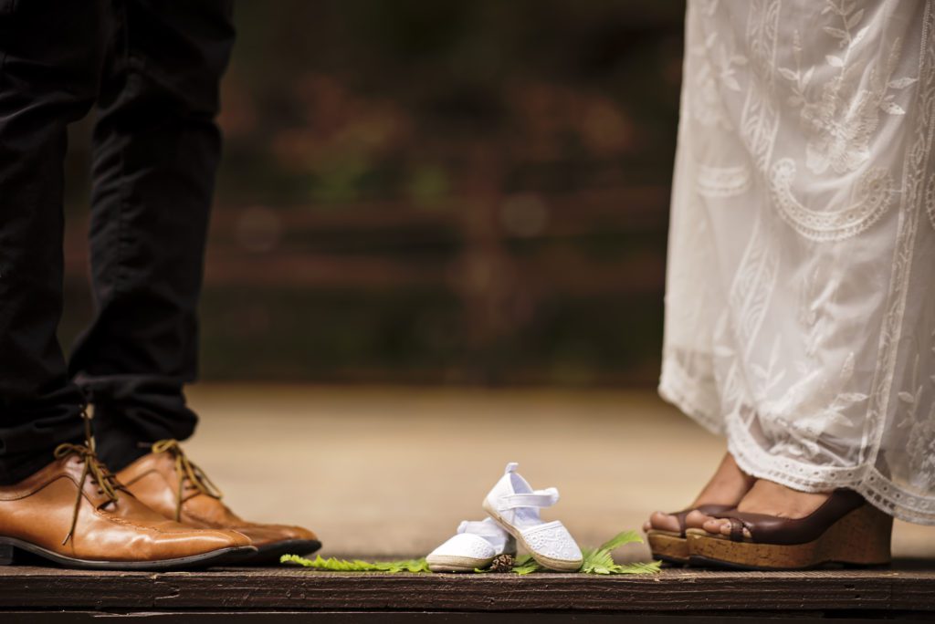 5 ways to capture creative maternity portraits