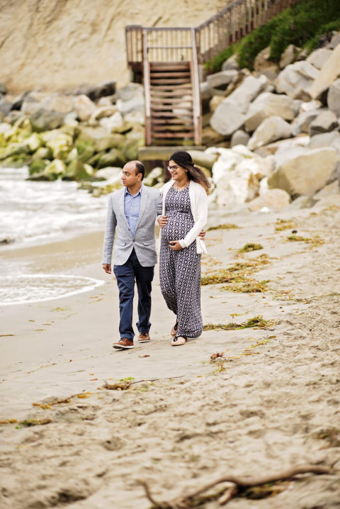 the best time to take beach maternity portraits