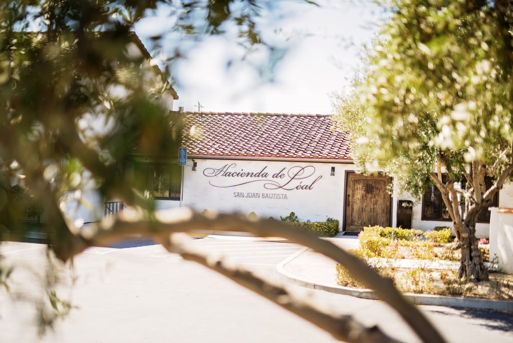 5 areas to evaluate wedding photographers