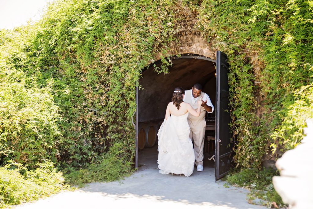 5 areas to evaluate wedding photographers