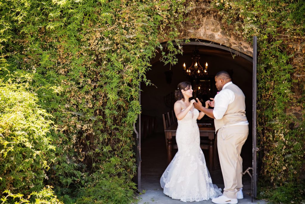 5 areas to evaluate wedding photographers