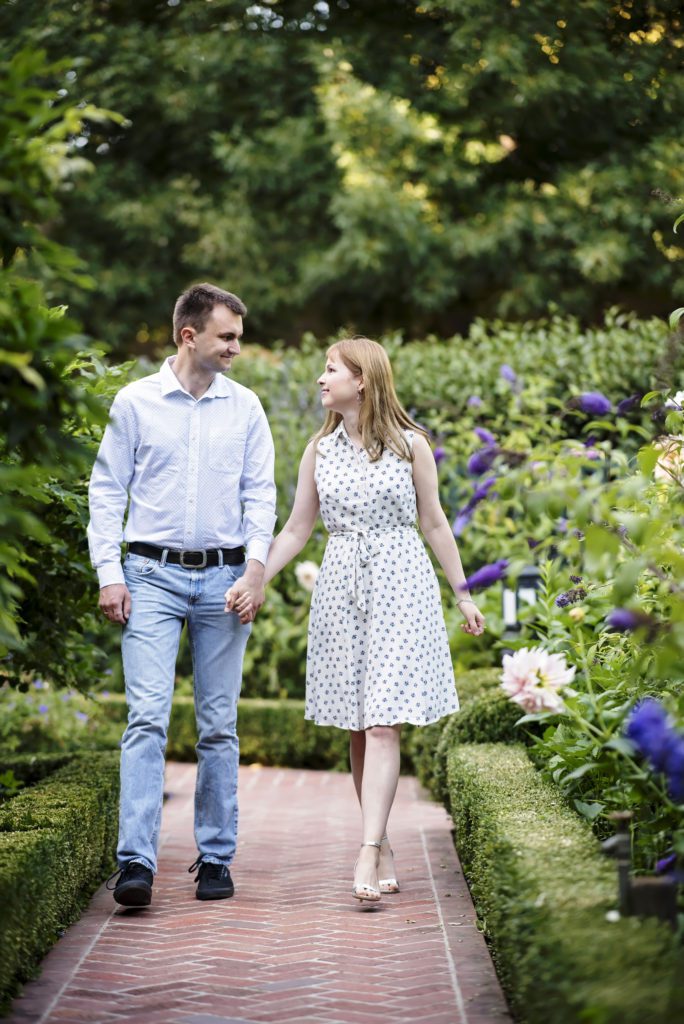 what are happy couple portraits