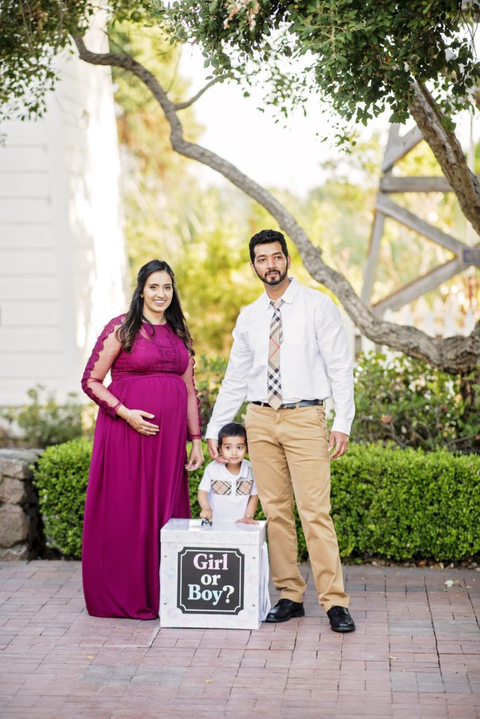 gender reveal maternity portraits in mountain view