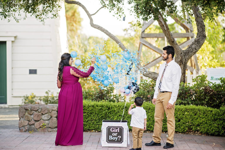 gender reveal maternity portraits in mountain view