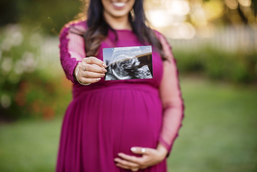 gender reveal maternity portraits in mountain view