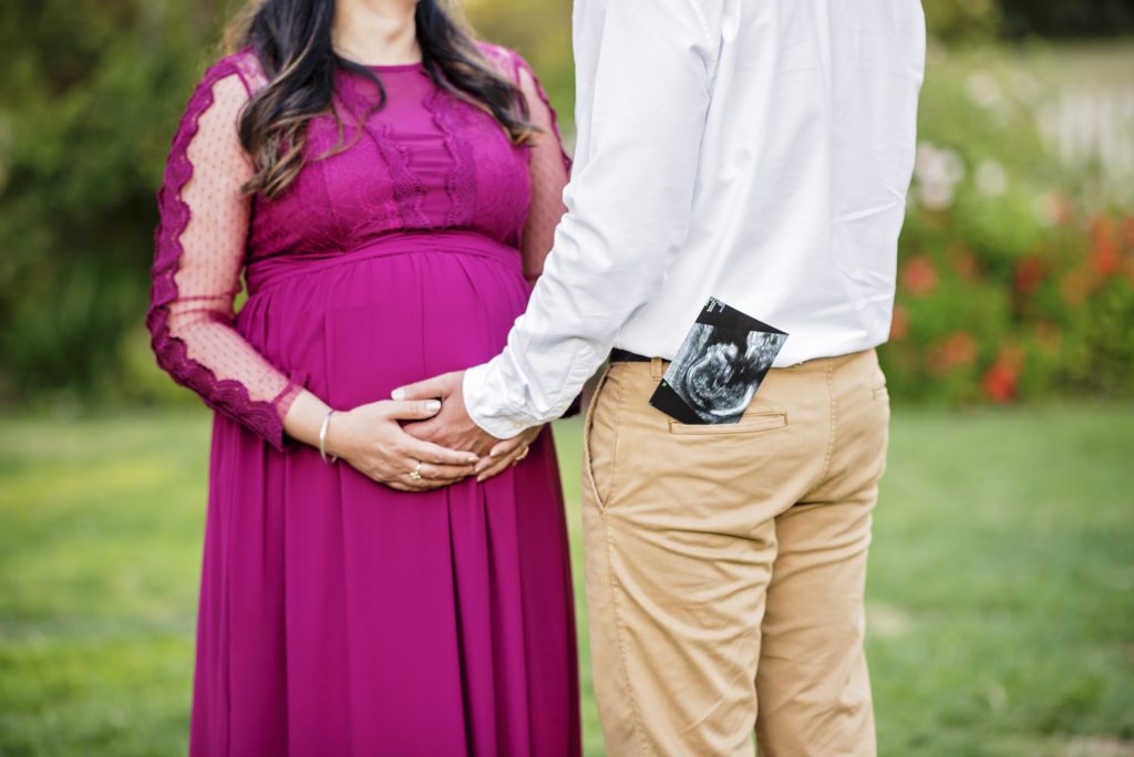 gender reveal maternity portraits in mountain view