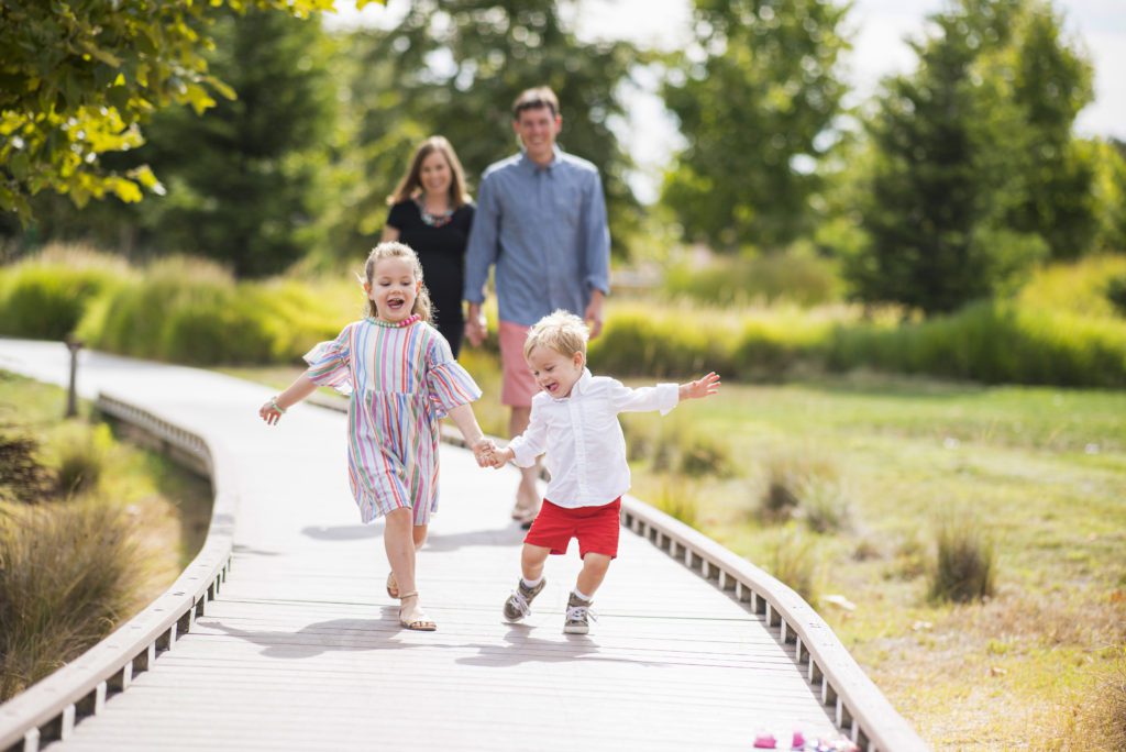 fun family pictures at martial cottle park