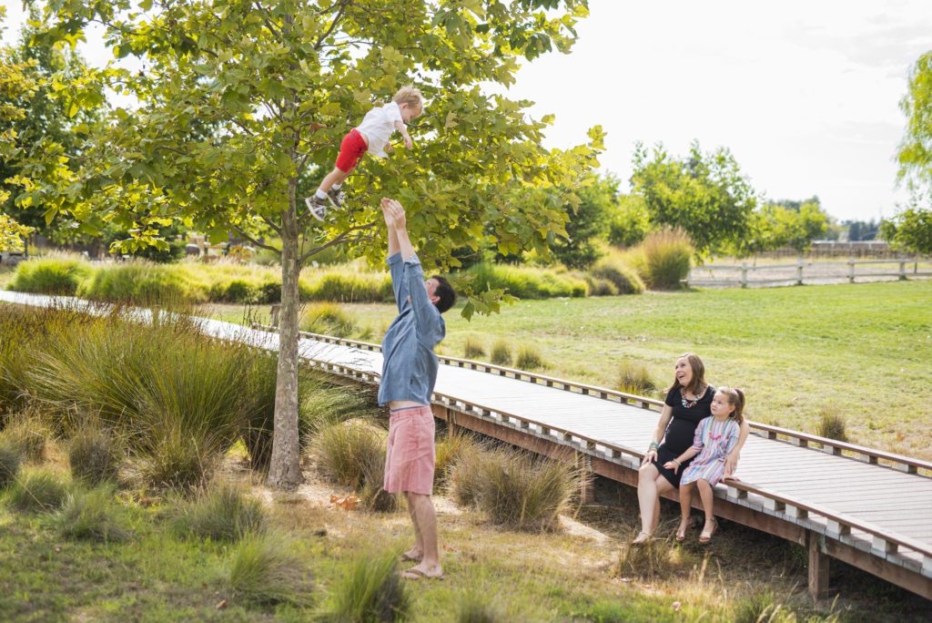 fun family pictures at martial cottle park