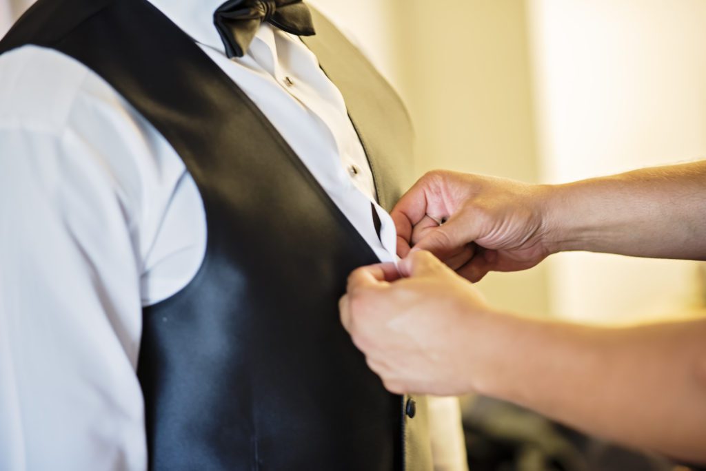 How Long Should You Hire A Wedding Photographer?