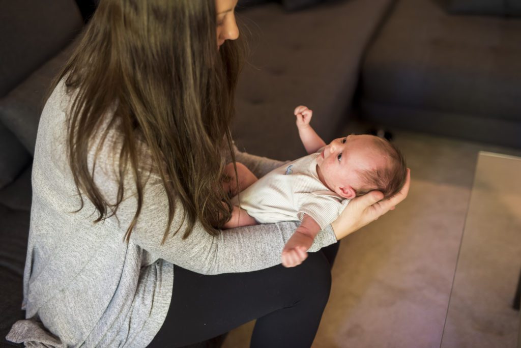 Lifestyle Newborn Portraits In Saratoga