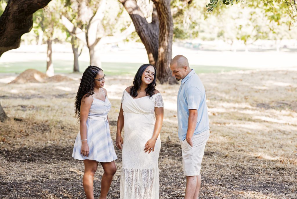 What Is The Best Time Of Day For Maternity Portraits?