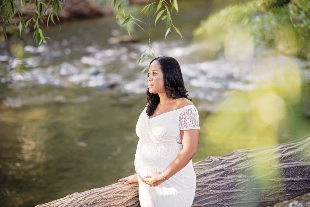 What Is The Best Time Of Day For Maternity Portraits?