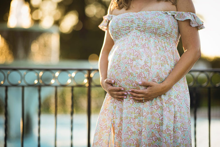 Maternity portraits at the municipal rose garden