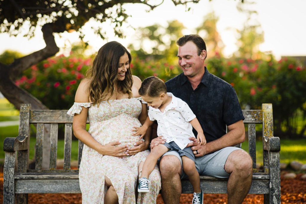 Maternity portraits at the municipal rose garden