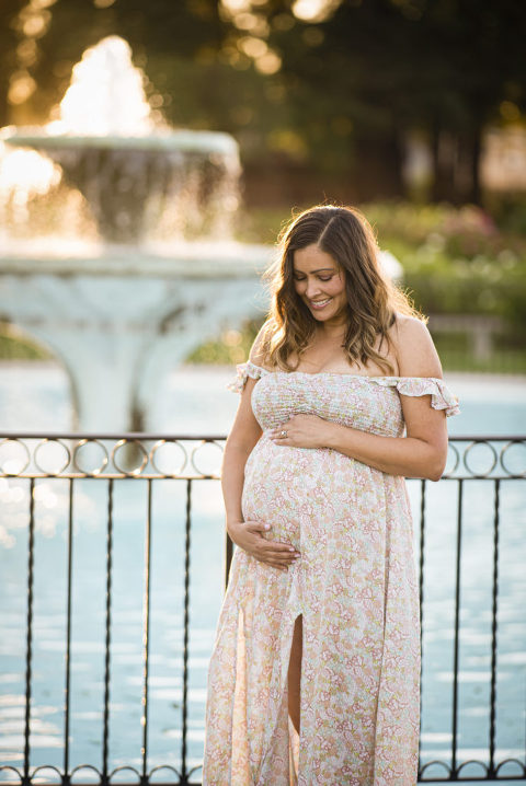 Maternity portraits at the municipal rose garden