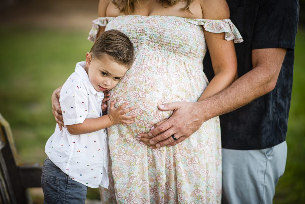 Maternity portraits at the municipal rose garden