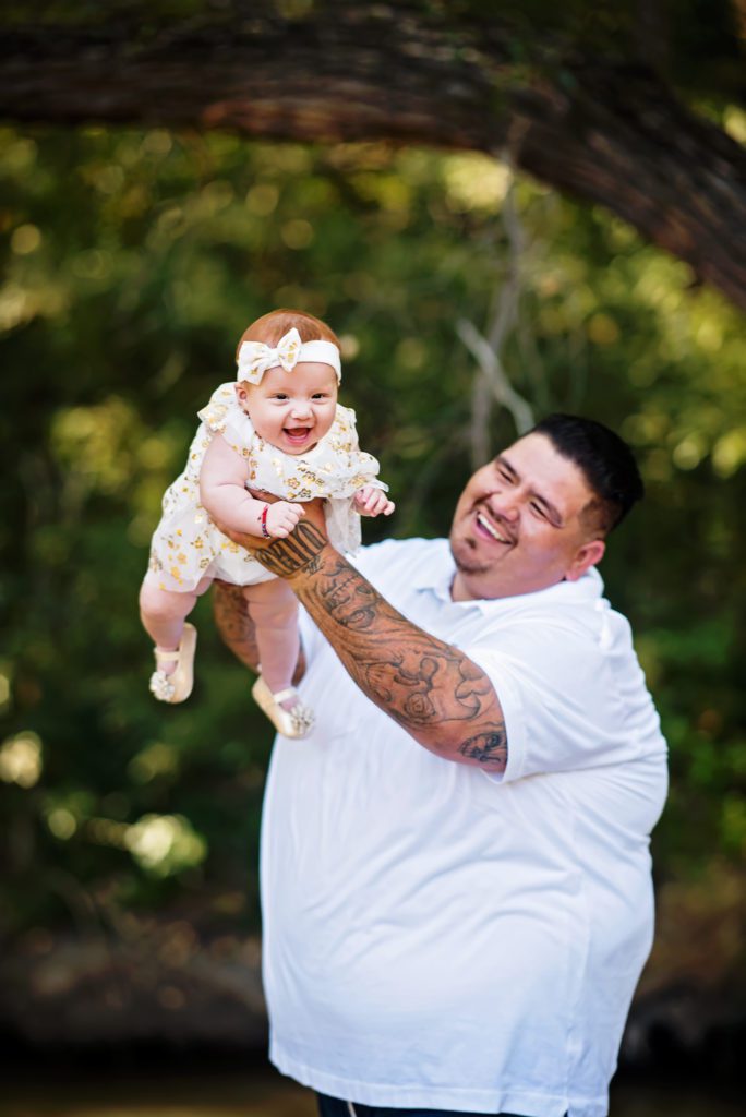 FAMILY PHOTOS AT HELLYER PARK