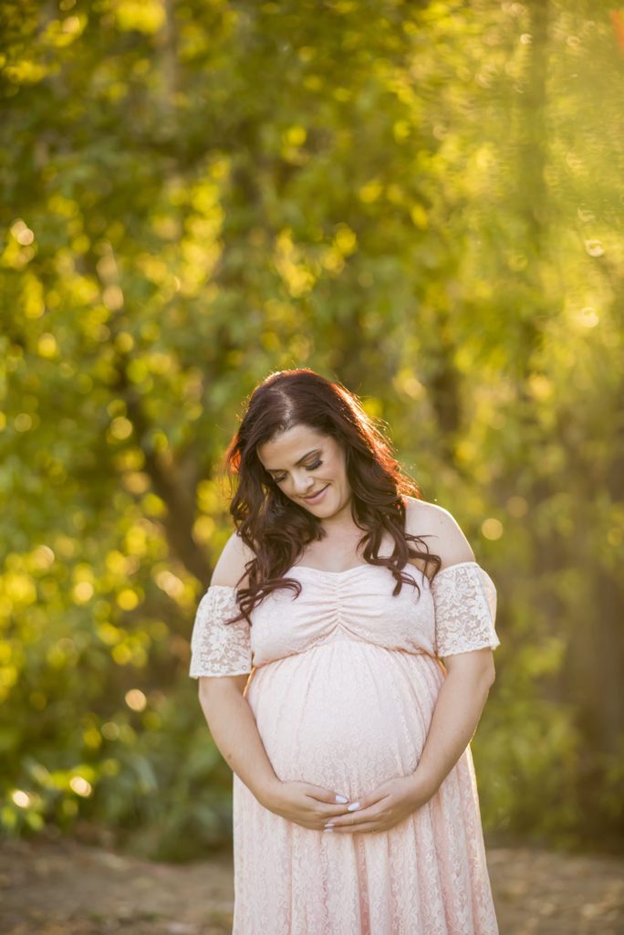 golden hour maternity portraits