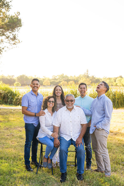 Three Generation Family Session | Large family photos, Family photo colors,  Family portrait poses