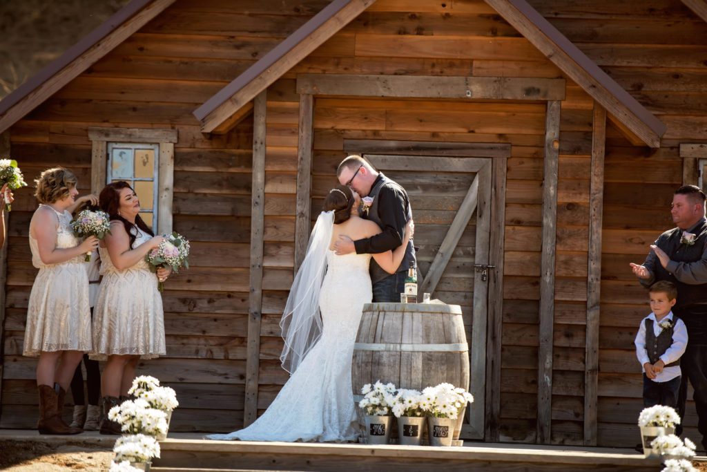 what is a wedding photography shot list
