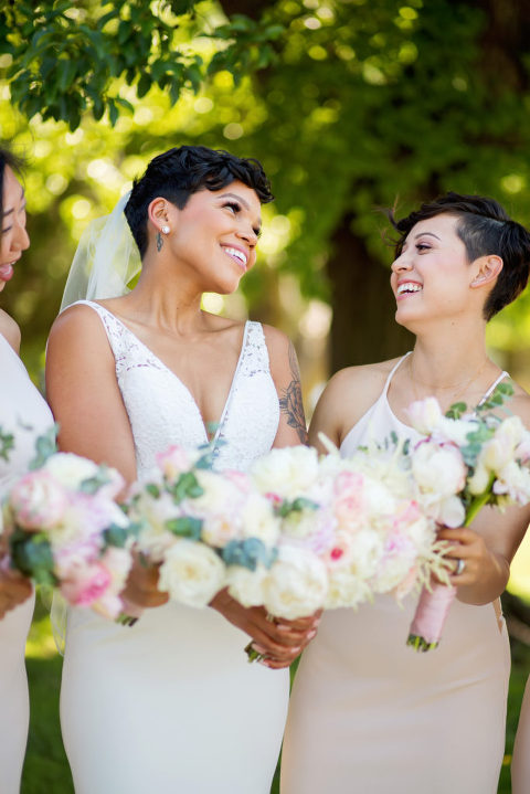 fun bridal party photos