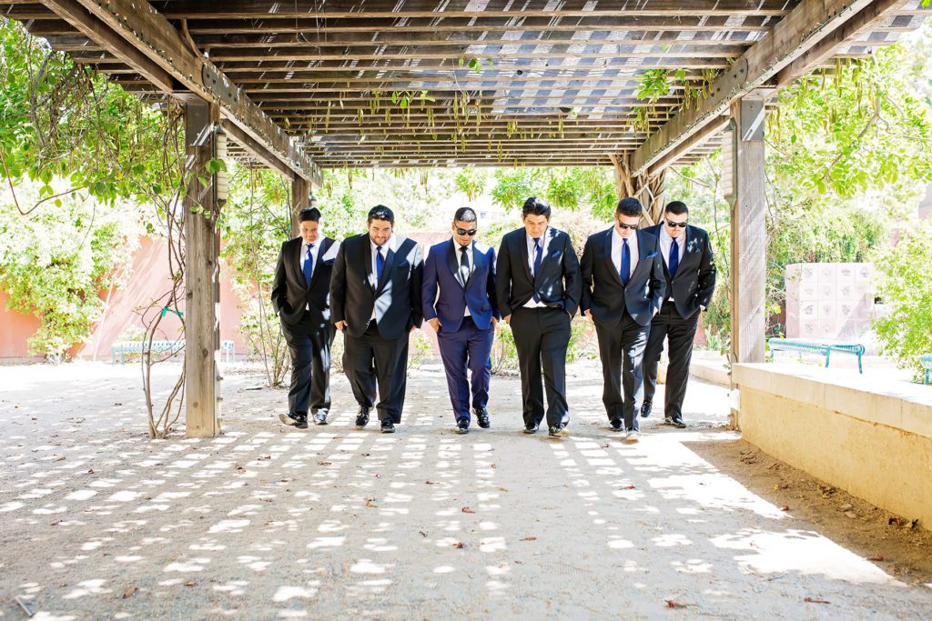 fun bridal party photos