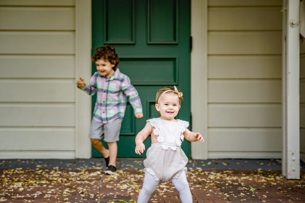 family pictures with social distancing