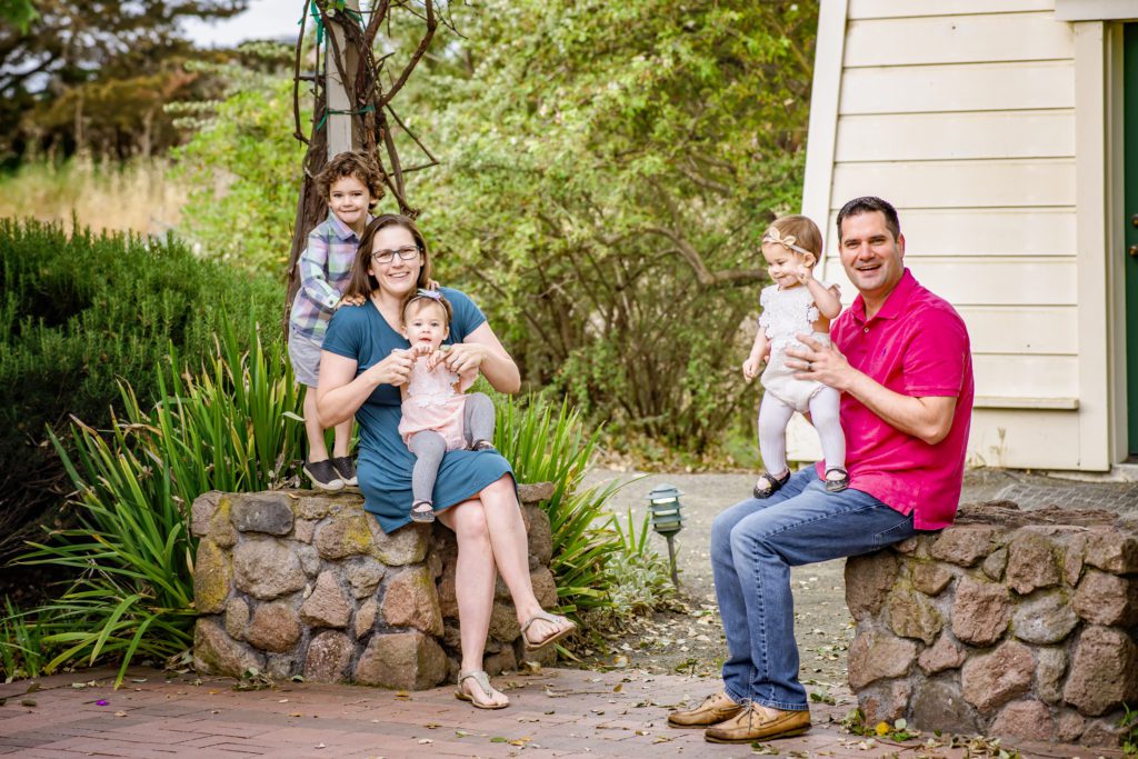 family pictures with social distancing