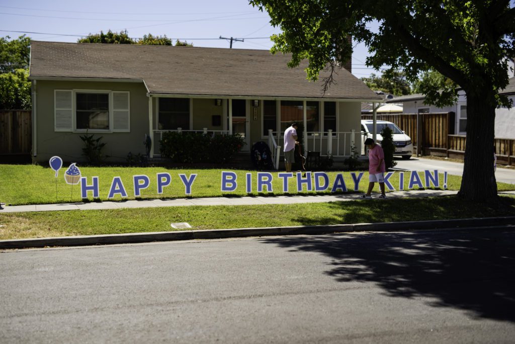 how to throw a drive by social distance birthday party
