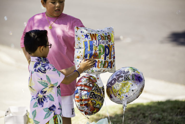 how to throw a drive by social distance birthday party