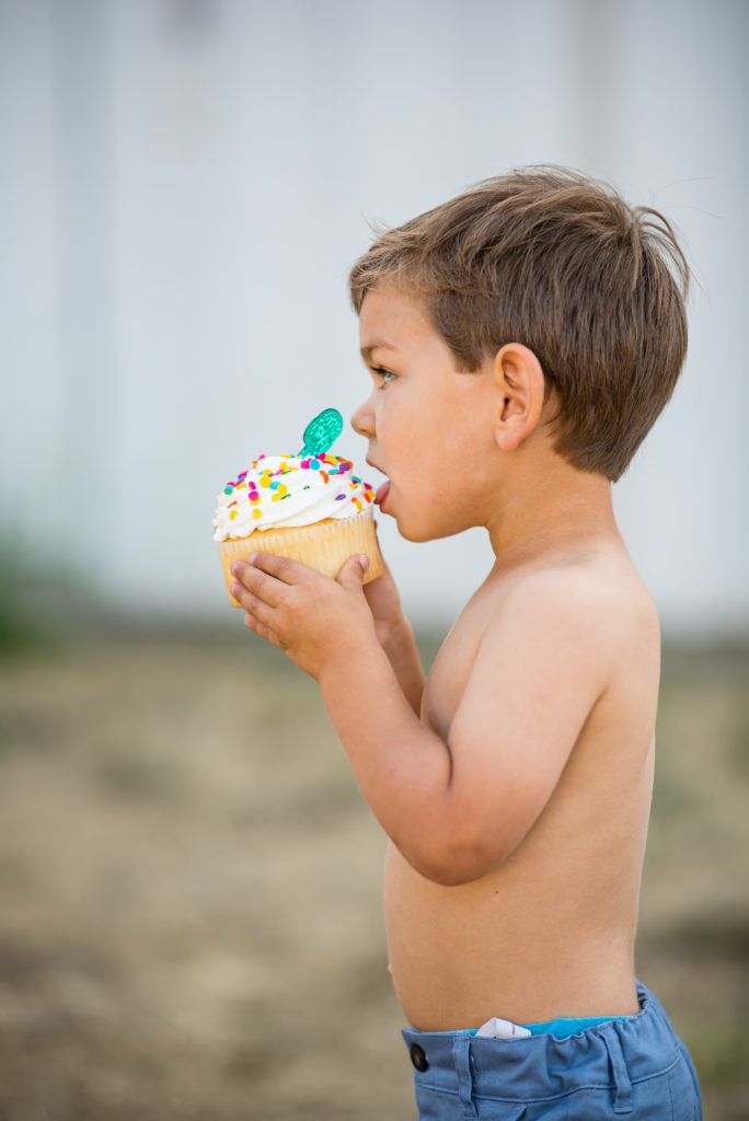 cake smash portraits in san jose