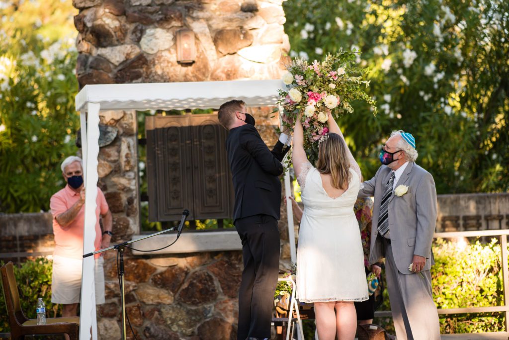 how to have a safe Covid-19 wedding