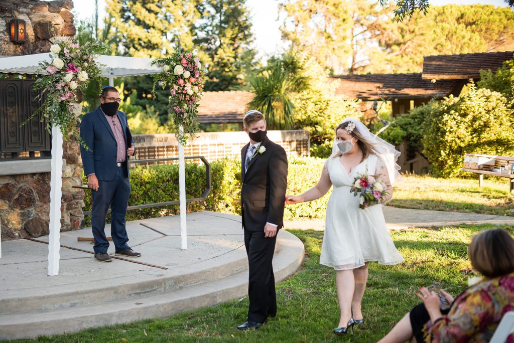 how to have a safe Covid-19 wedding