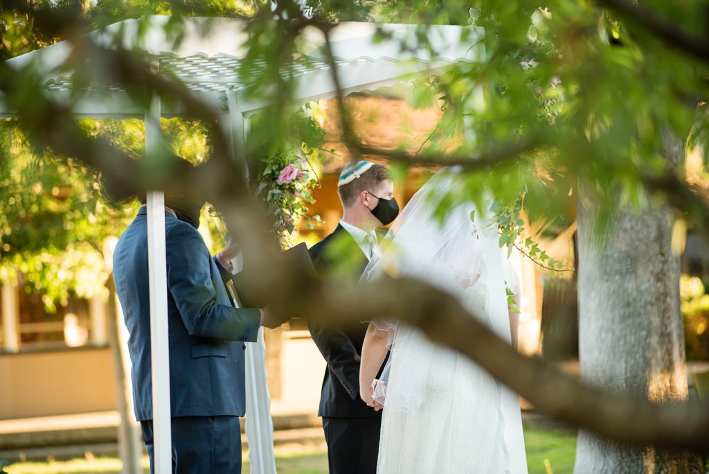 how to have a safe Covid-19 wedding