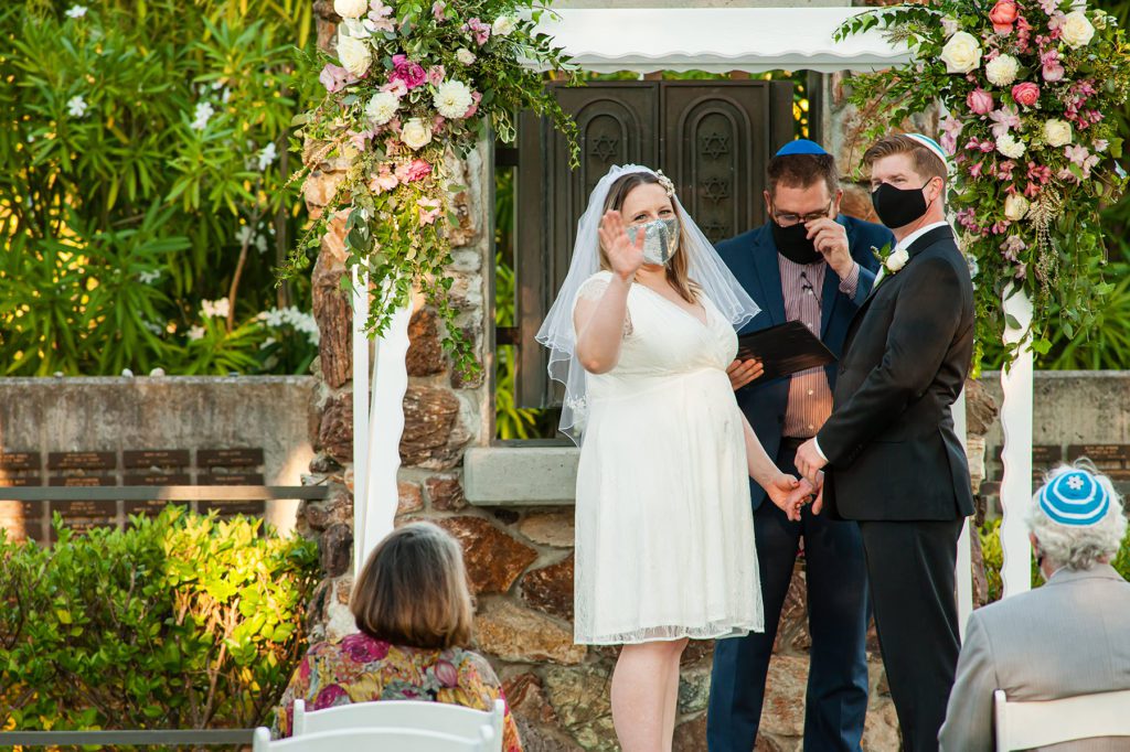 how to have a safe Covid-19 wedding
