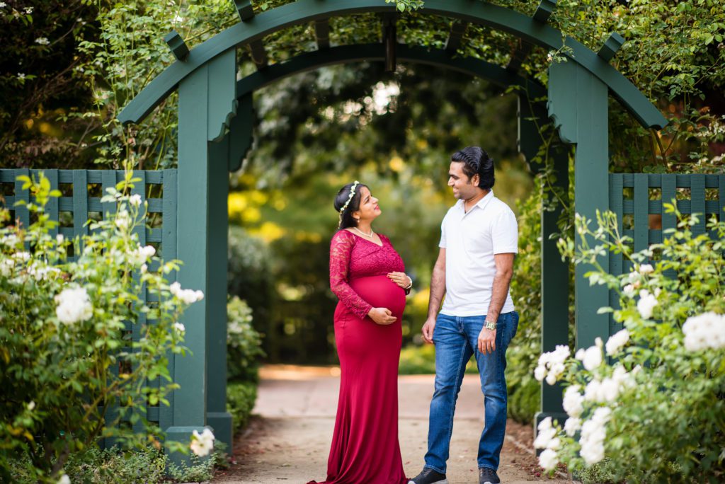 when to schedule maternity portraits